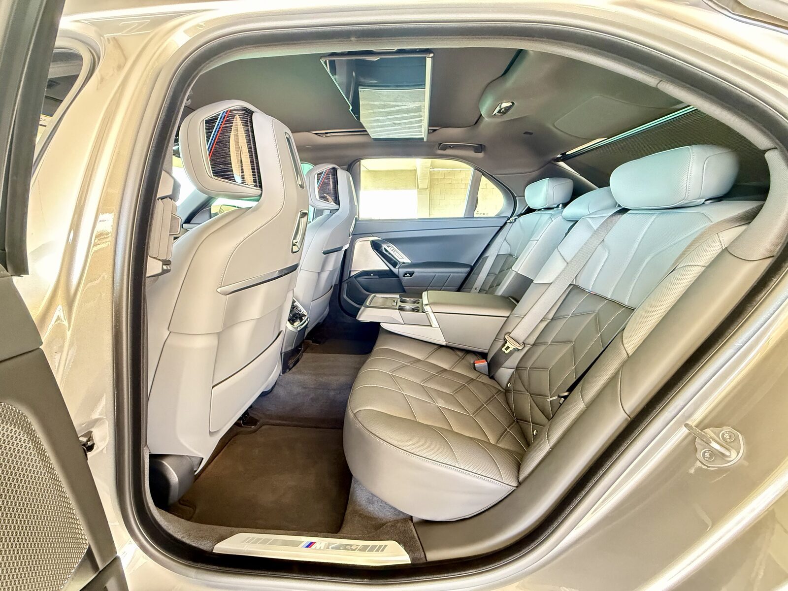2024 BMW 7 Series gallery photo 7