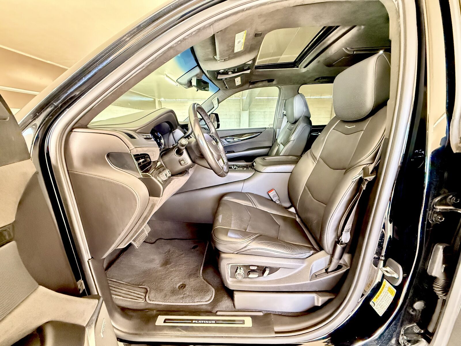 2019 Cadillac Escalade ESV gallery photo 7