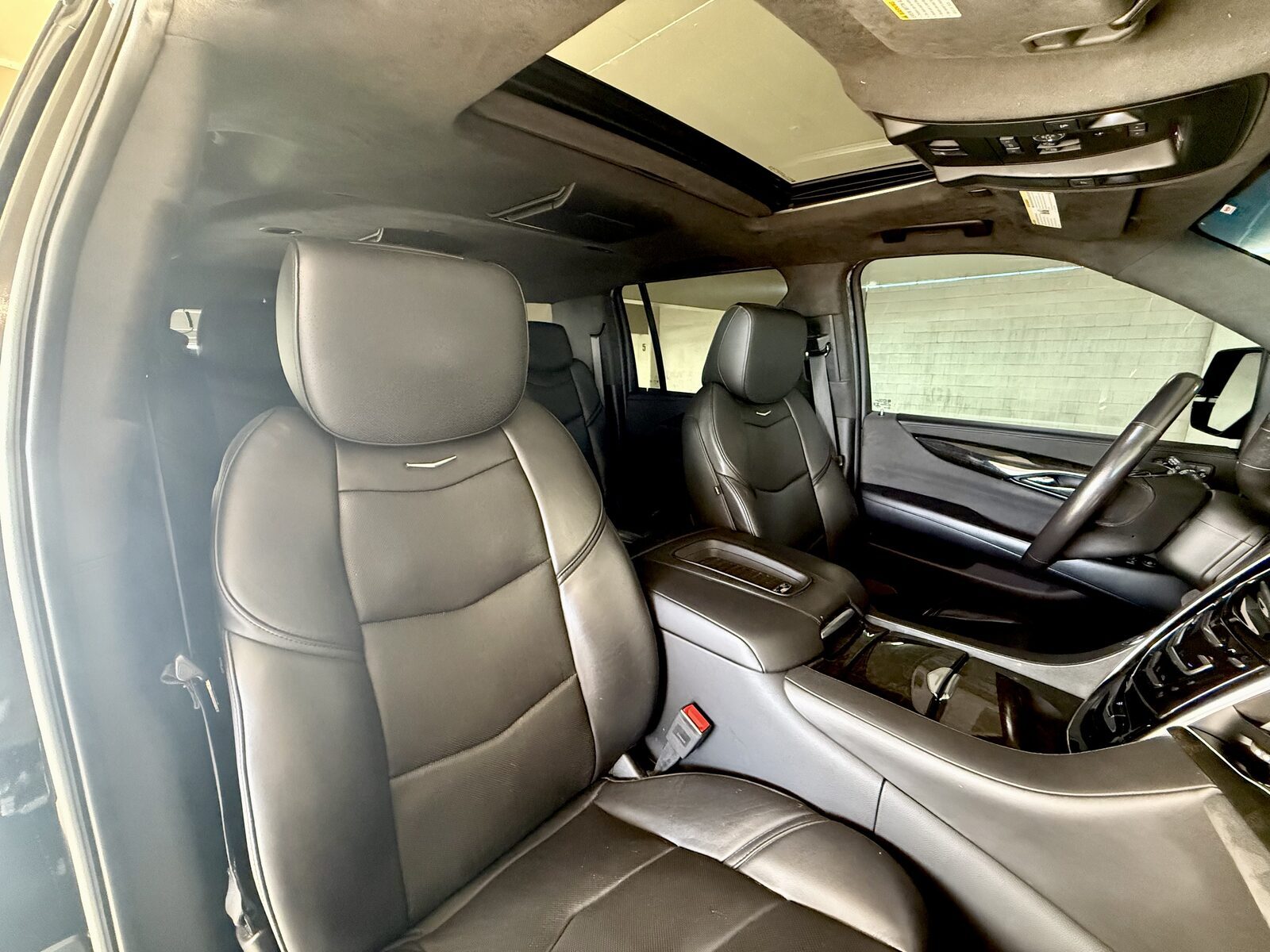 2019 Cadillac Escalade ESV gallery photo 8