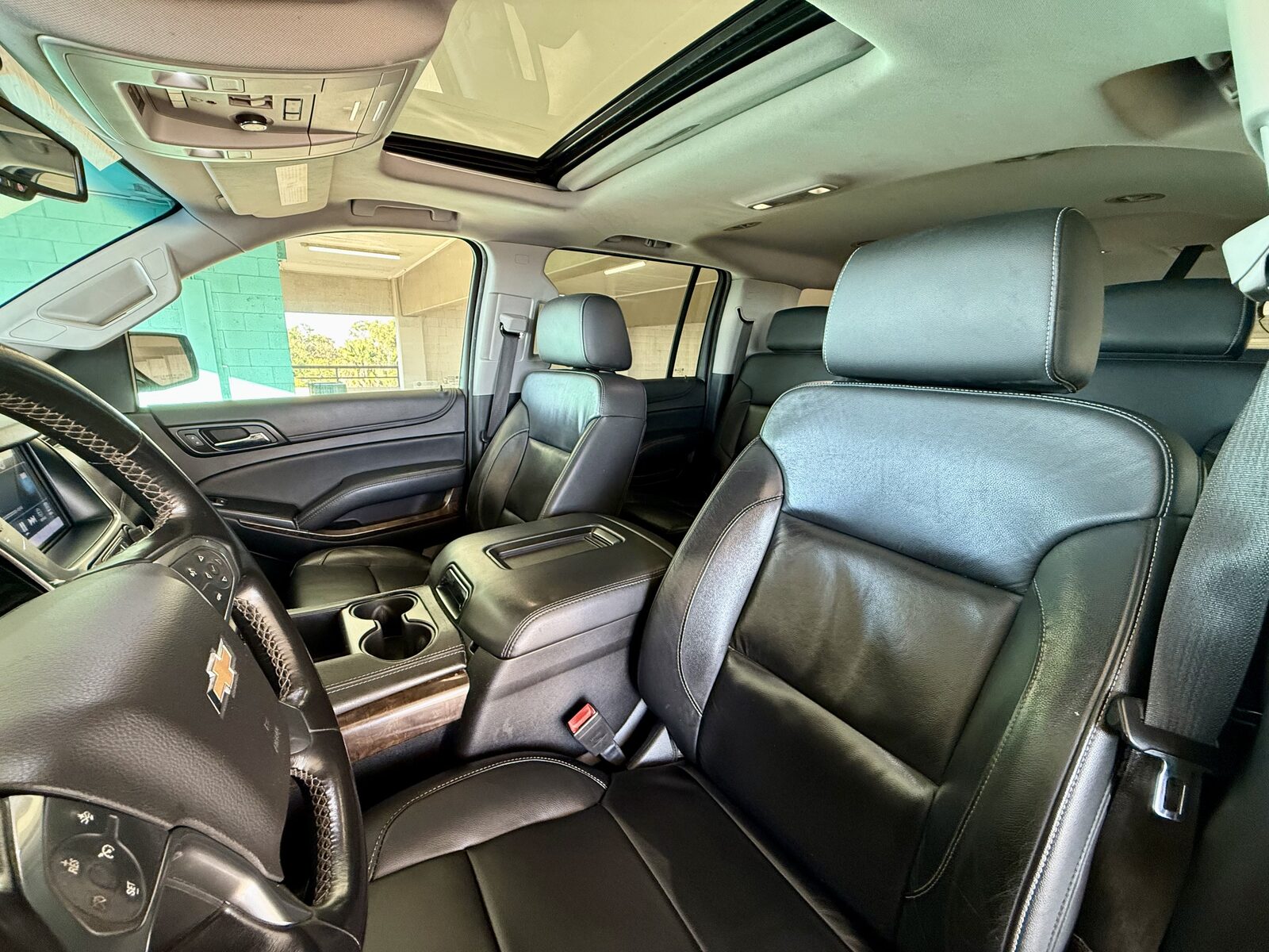 2019 Chevrolet Suburban gallery photo 7