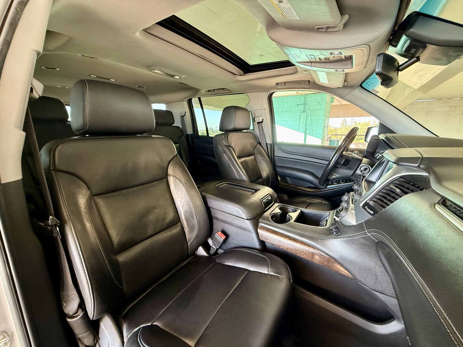 2019 Chevrolet Suburban gallery photo 9