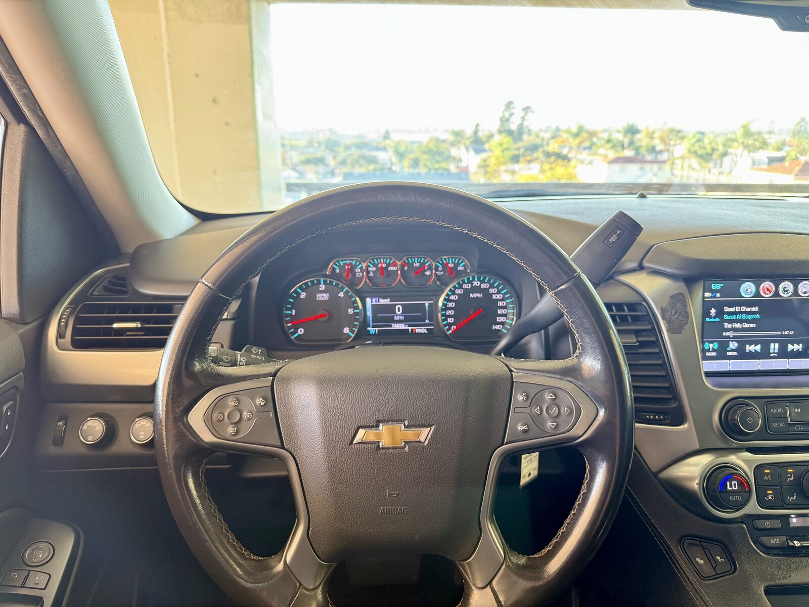 2019 Chevrolet Suburban gallery photo 16