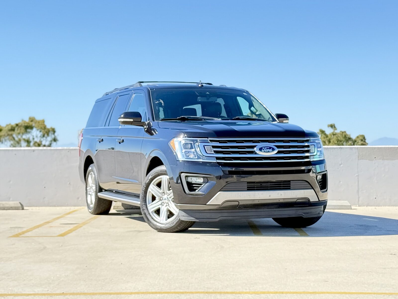 Ford Expedition MAX XLT photo 2