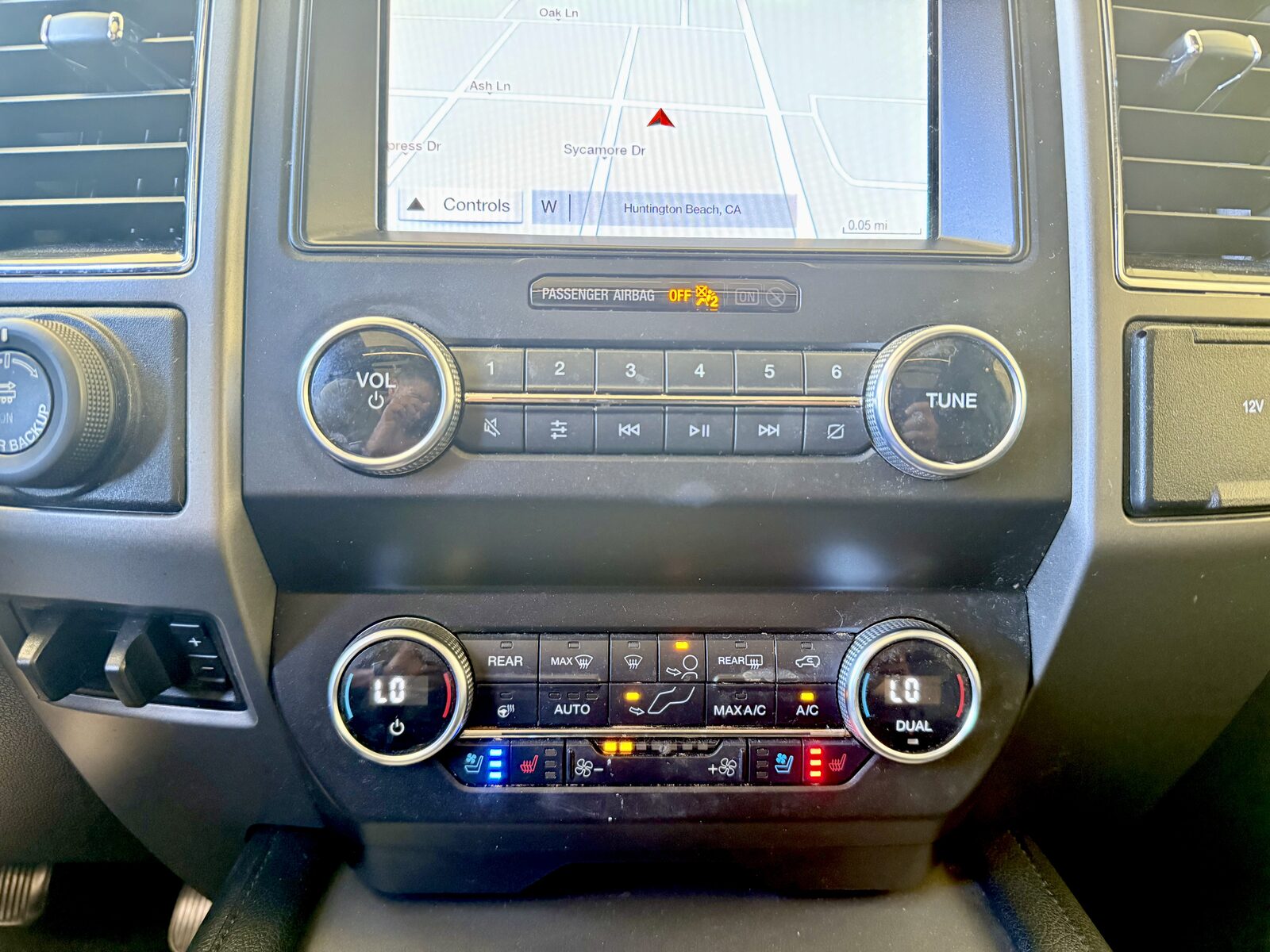 2019 Ford Expedition Max gallery photo 15
