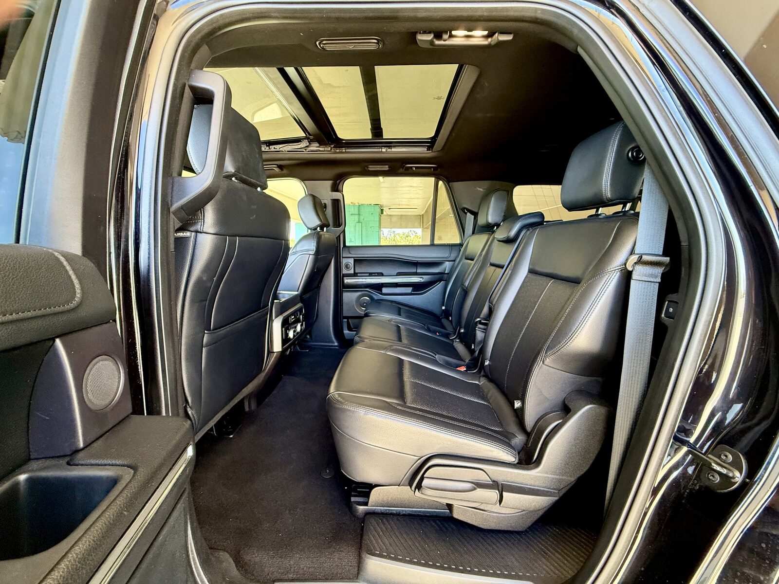 2019 Ford Expedition Max gallery photo 16