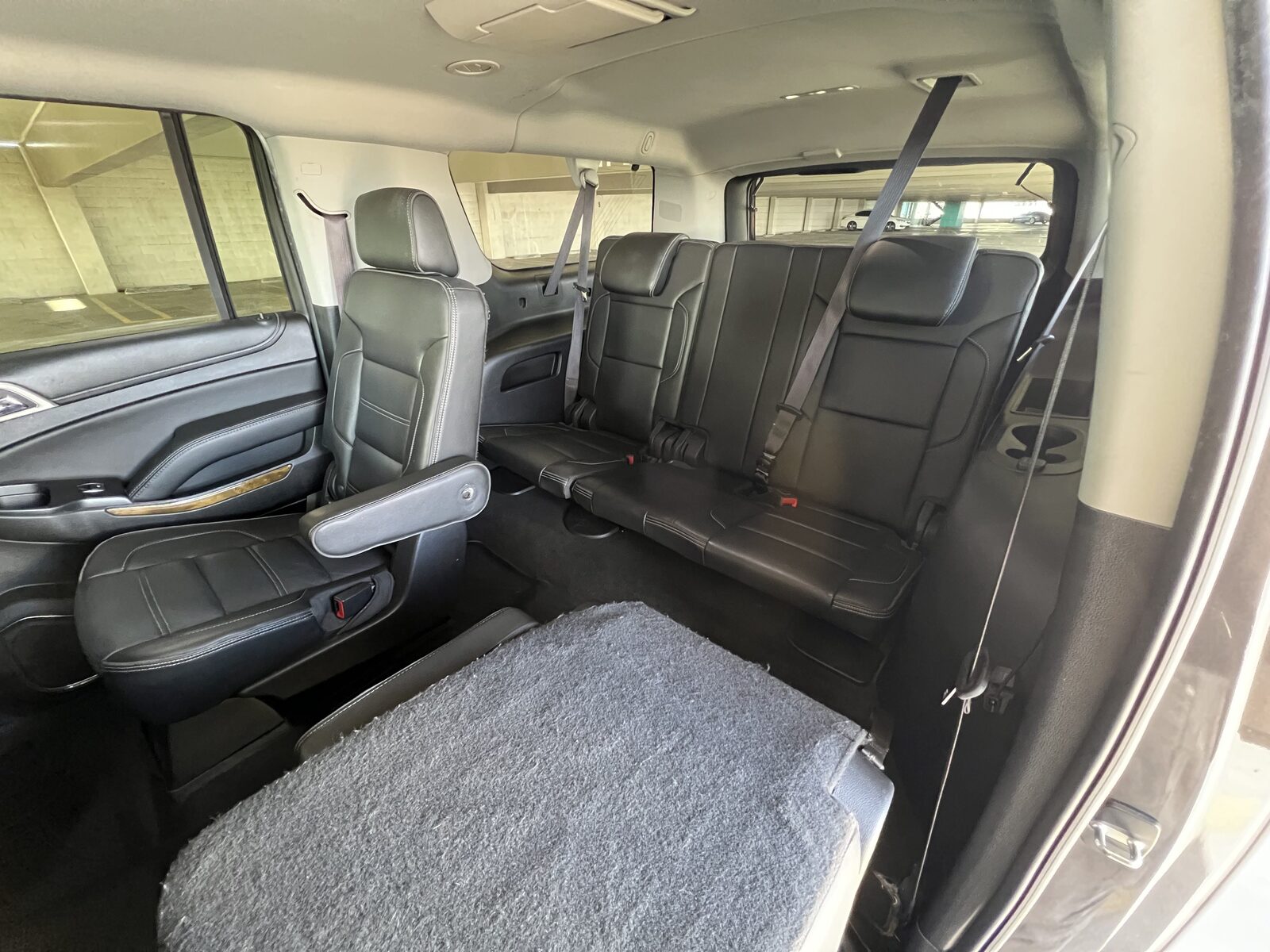 2017 GMC Yukon XL gallery photo 9