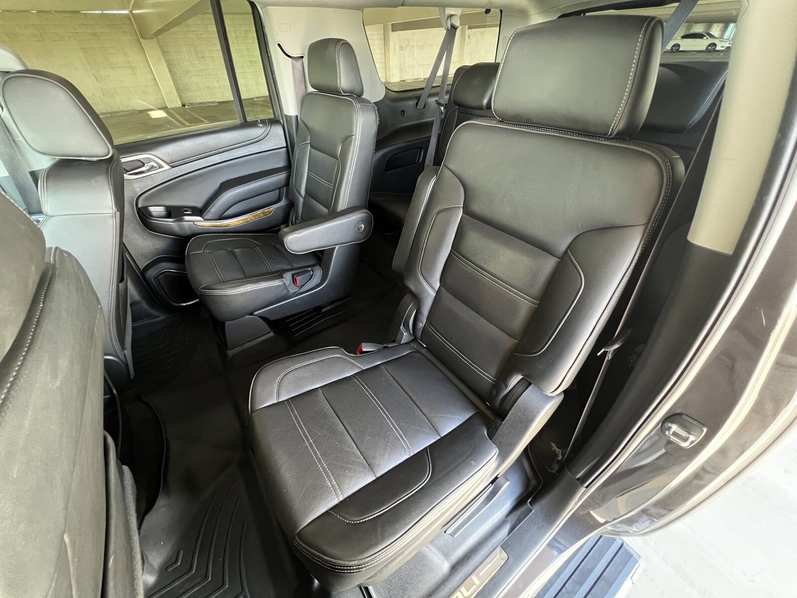 2017 GMC Yukon XL gallery photo 11