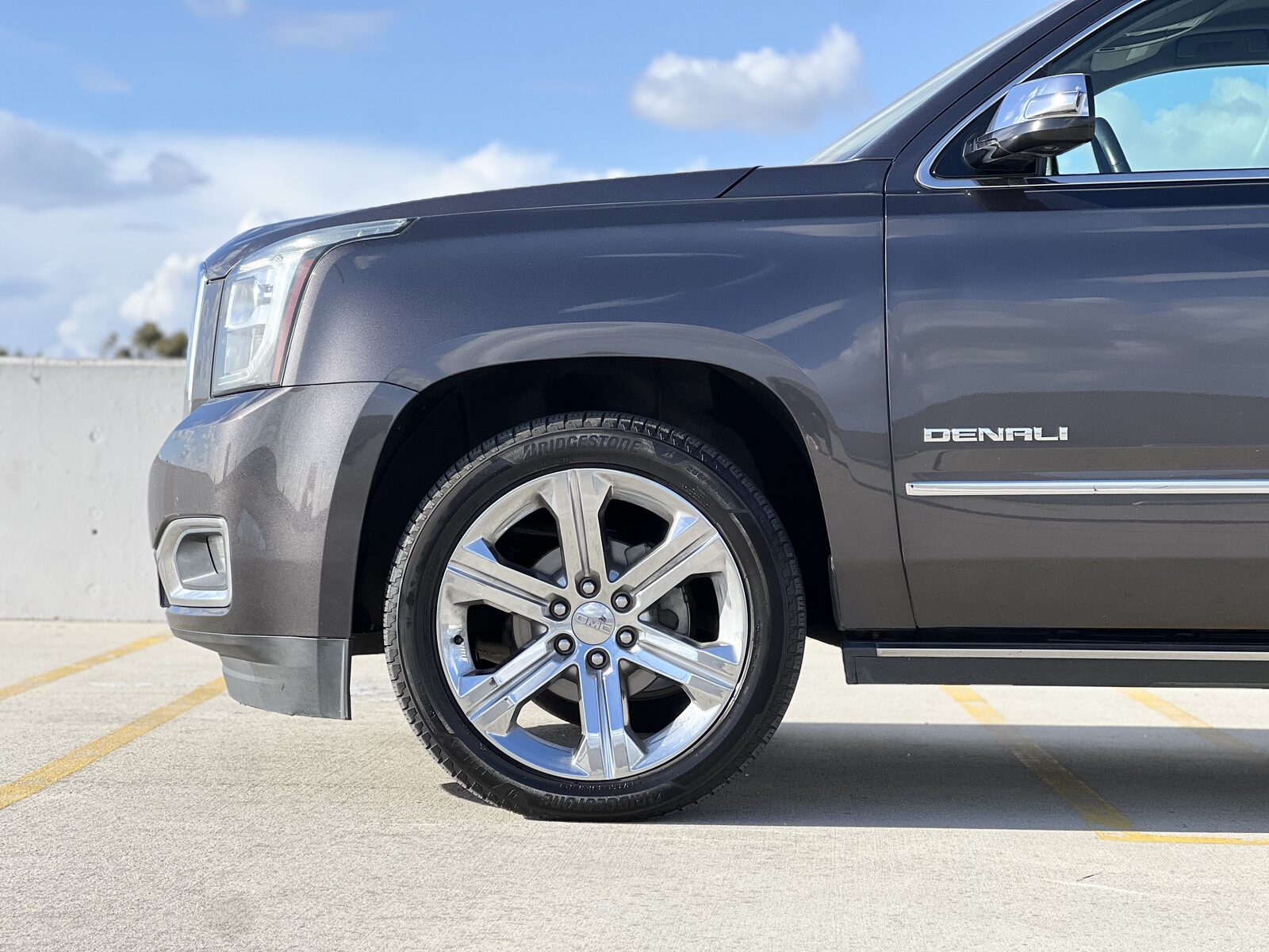 2017 GMC Yukon XL gallery photo 12