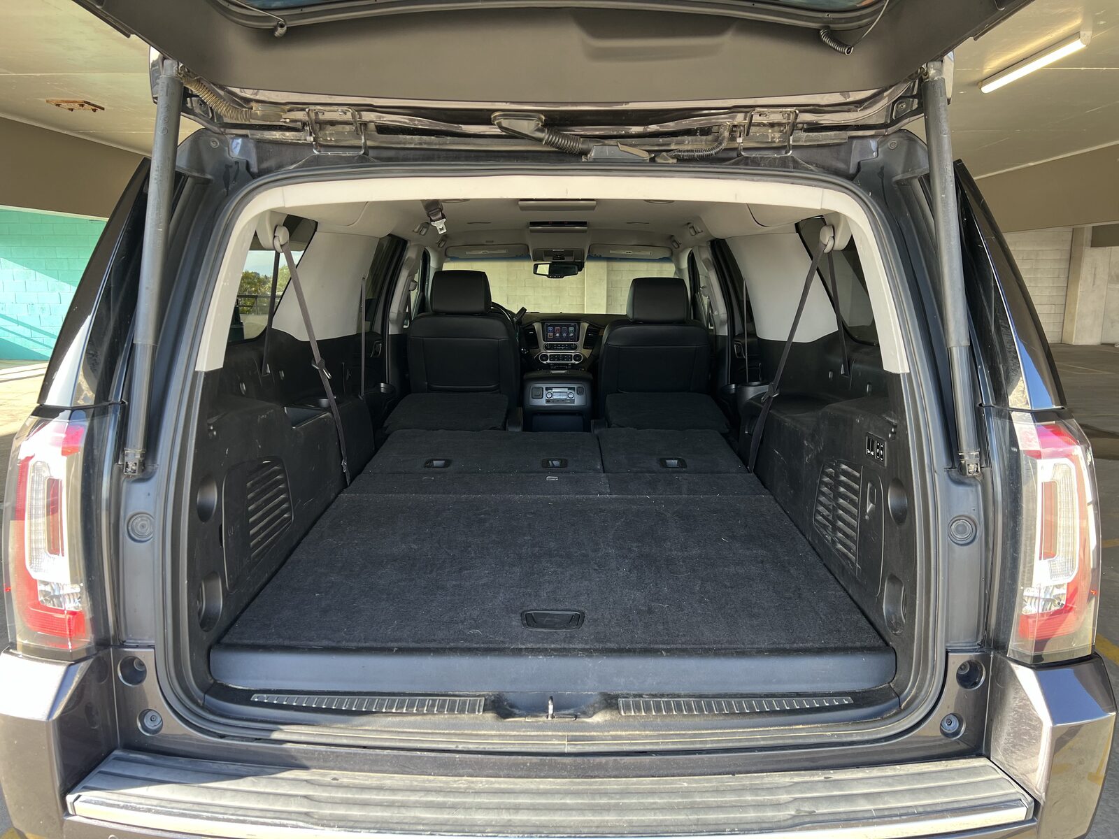 2017 GMC Yukon XL gallery photo 16