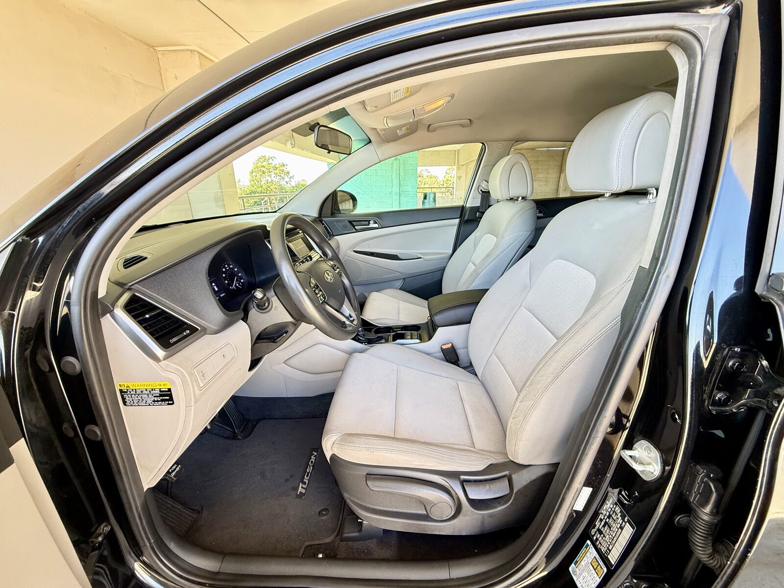 2017 Hyundai Tucson gallery photo 11
