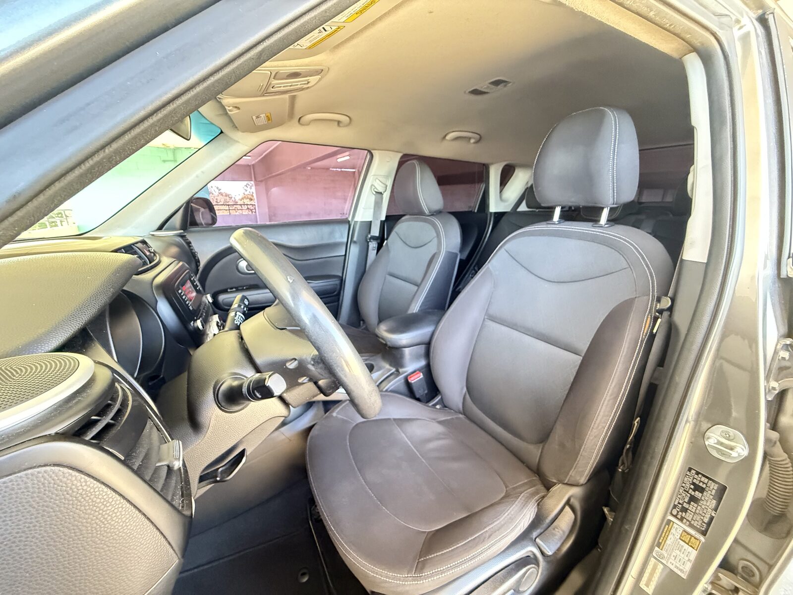 Compact Kia Soul photo 5