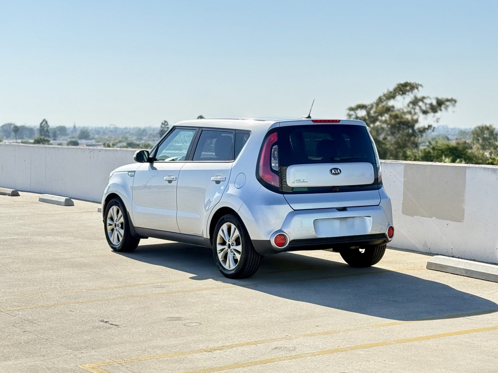 Modern Kia Soul photo 4