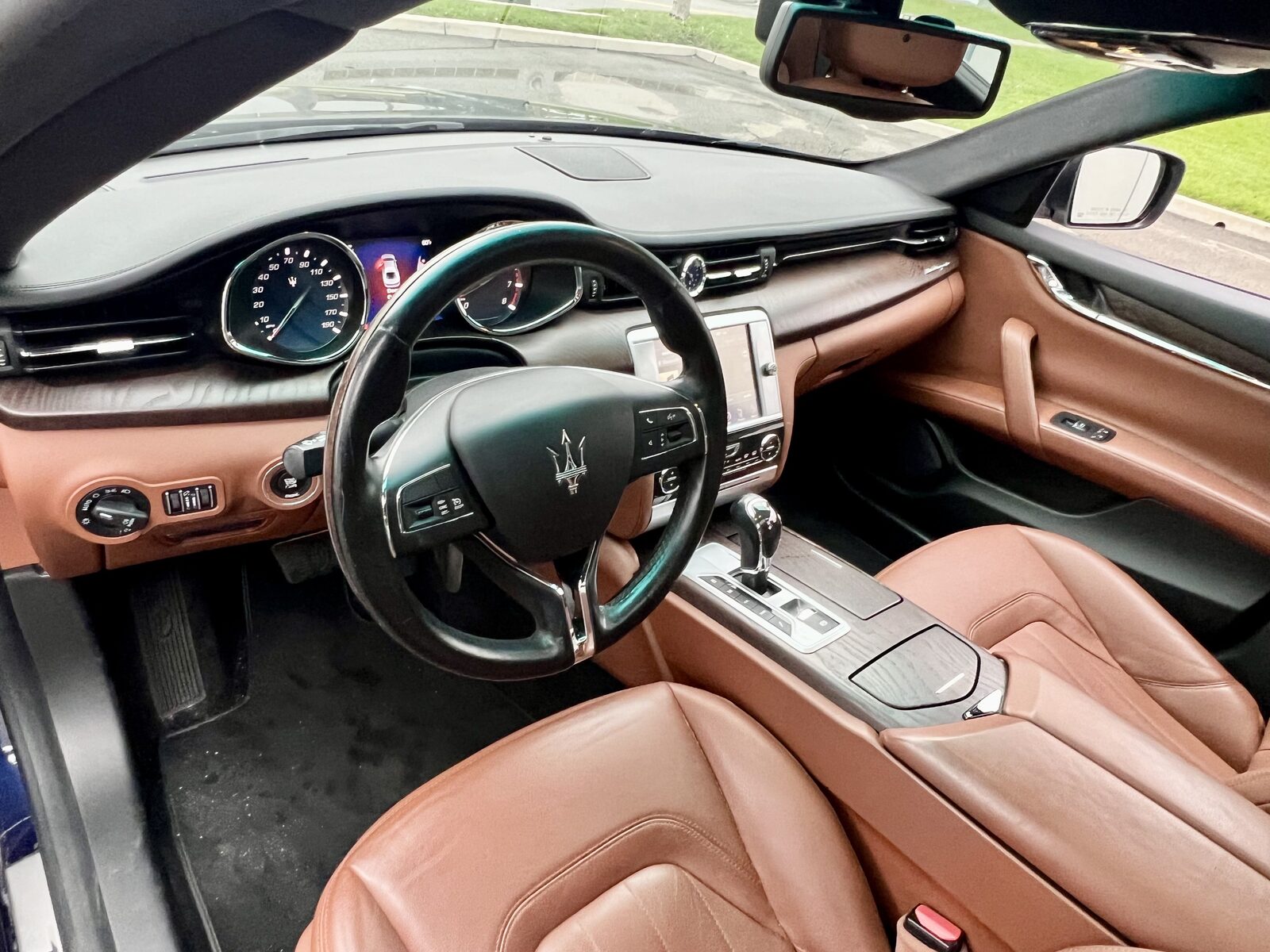 2016 Maserati Quattroporte gallery photo 16