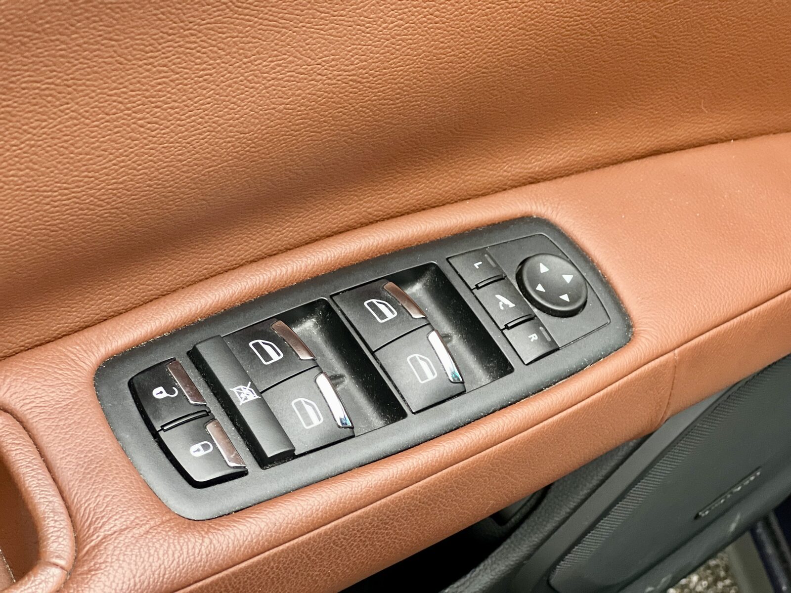 2016 Maserati Quattroporte gallery photo 18