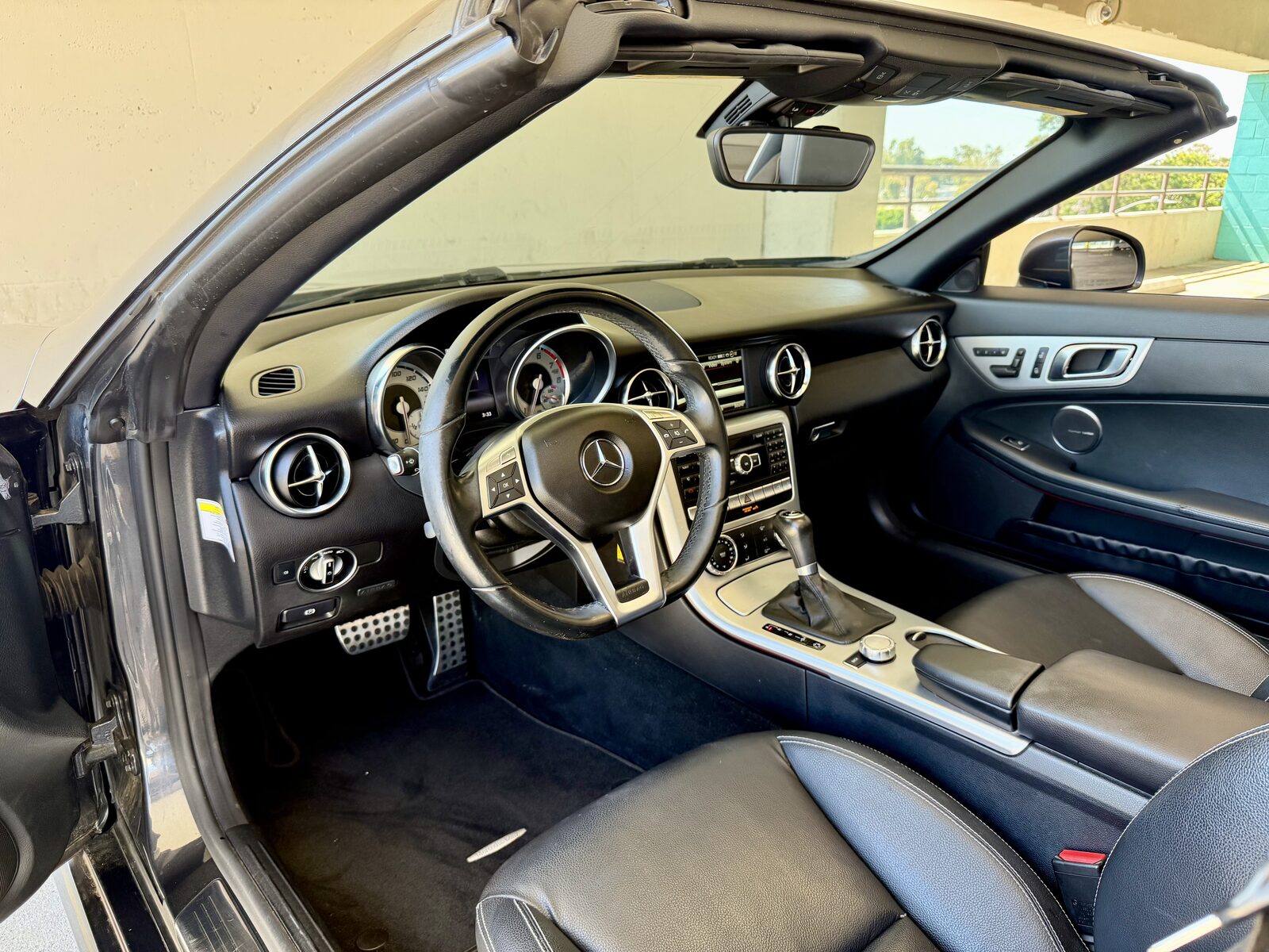 2014 Mercedes-Benz SLK-Class gallery photo 8