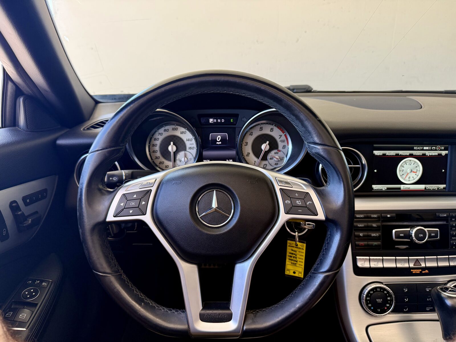 2014 Mercedes-Benz SLK-Class gallery photo 18